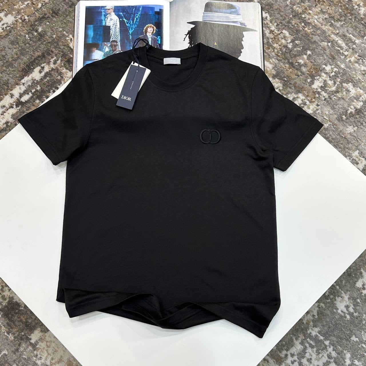 T SHIRT