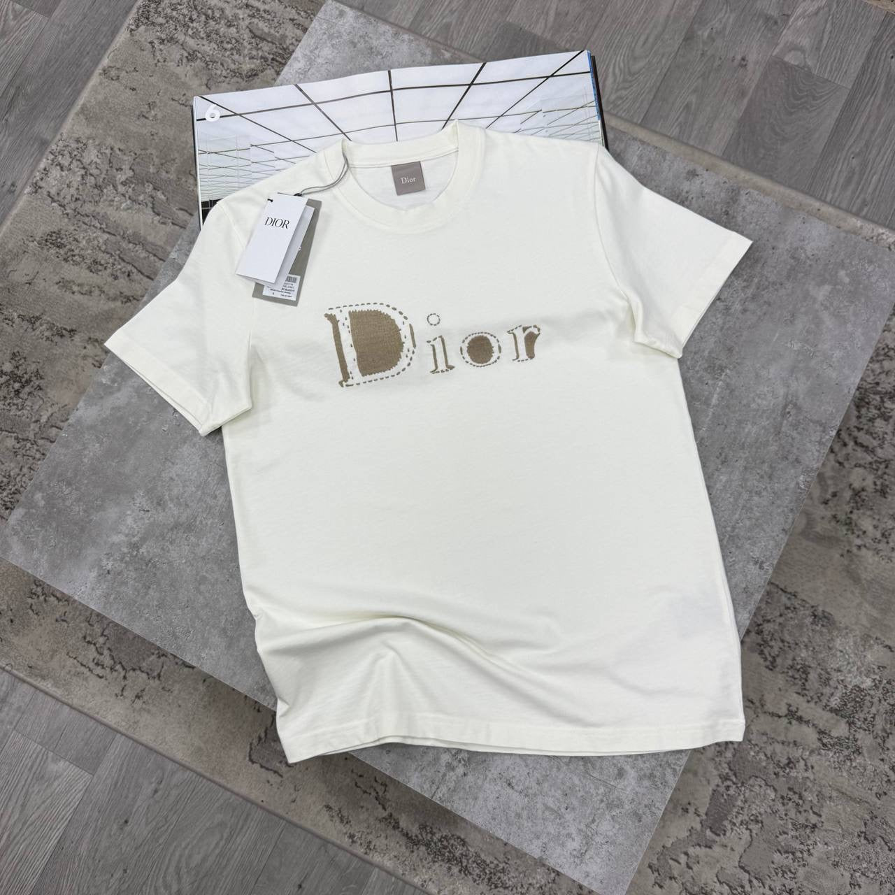 DIOR T SHIRT