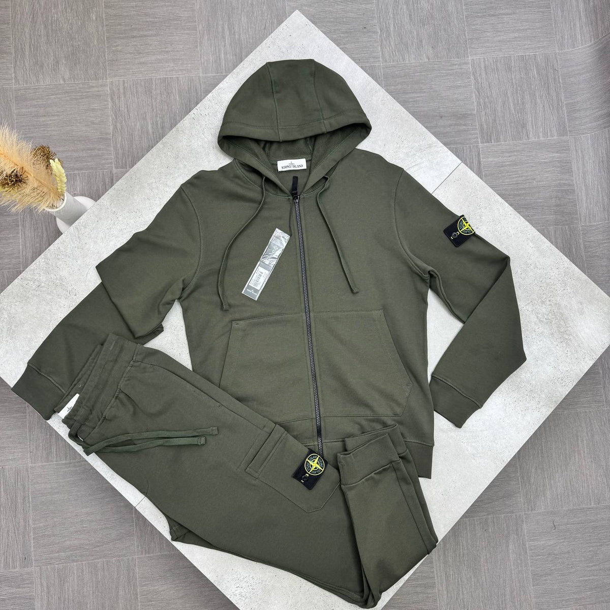 TRACKSUIT