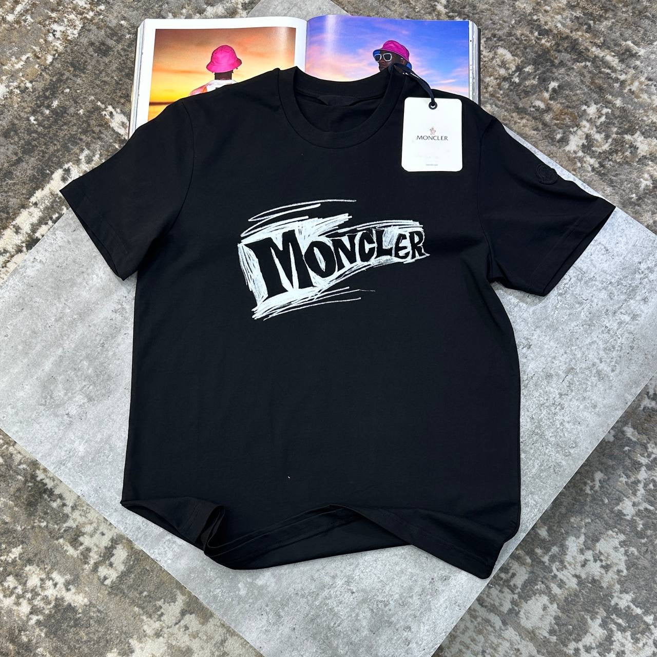 T SHIRT