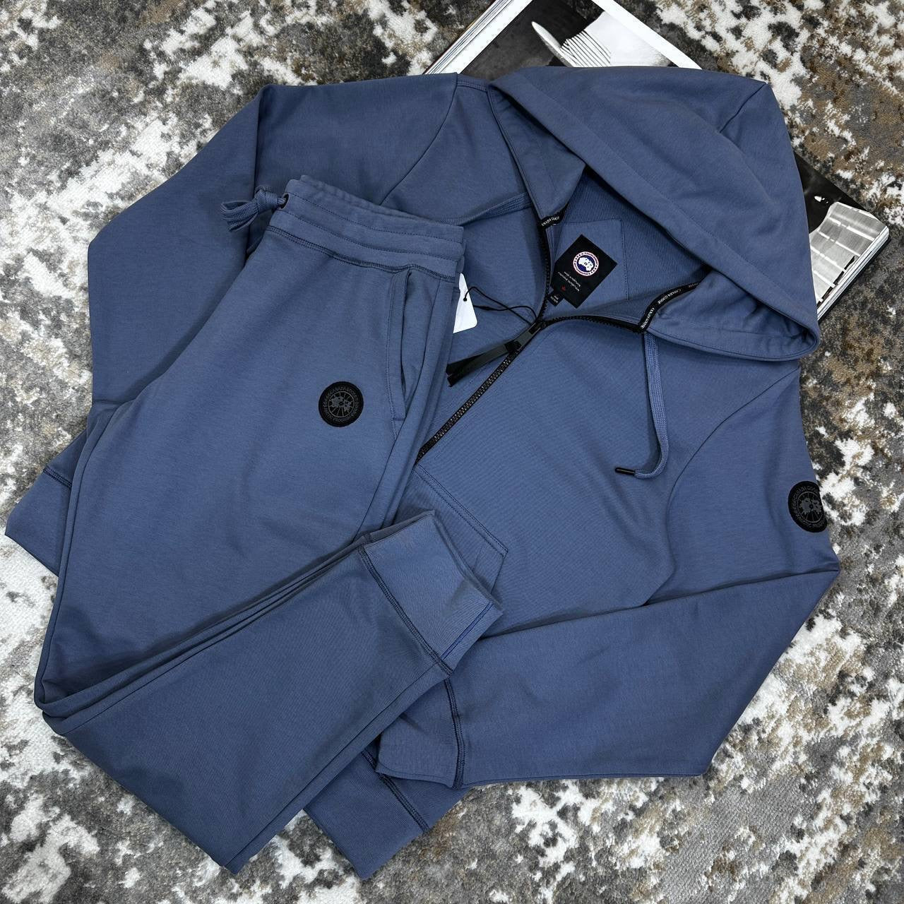 TRACKSUIT