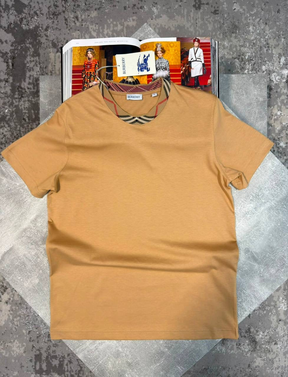 T SHIRT