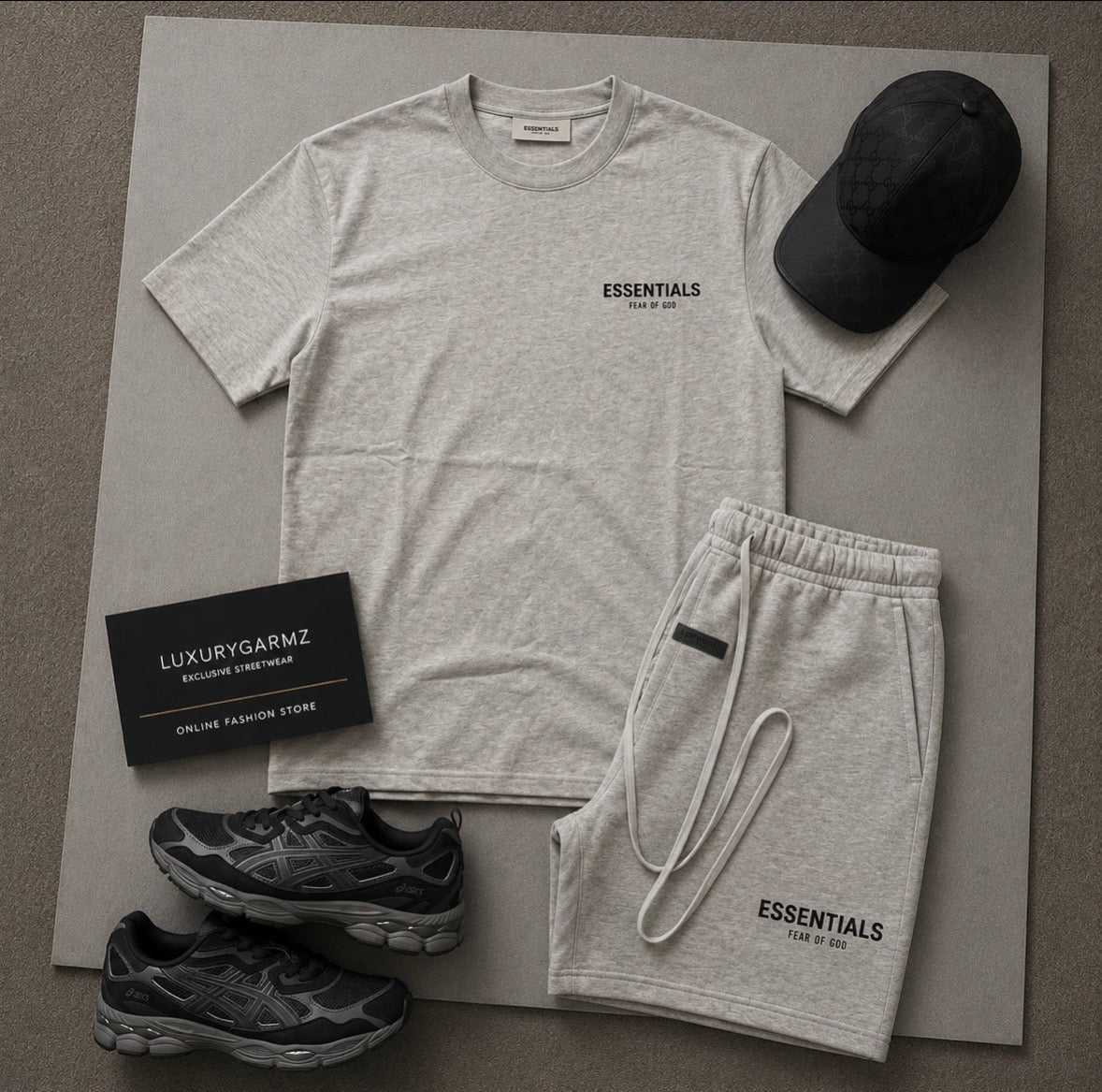 ESSENTIALS SET