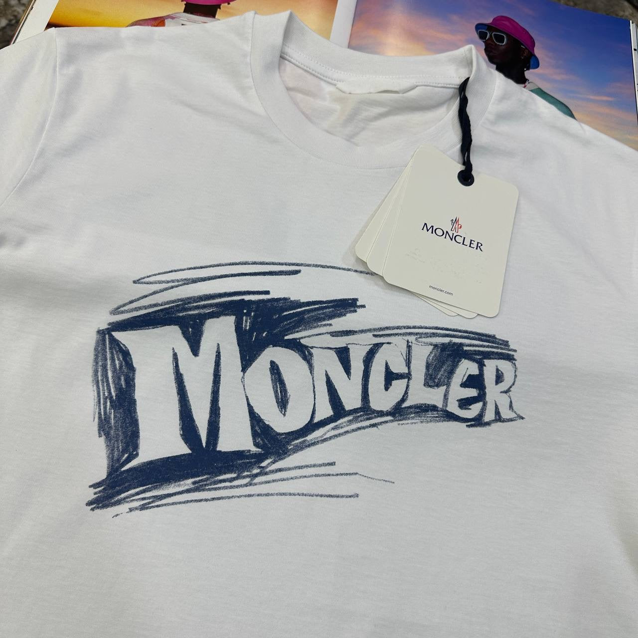 T SHIRT