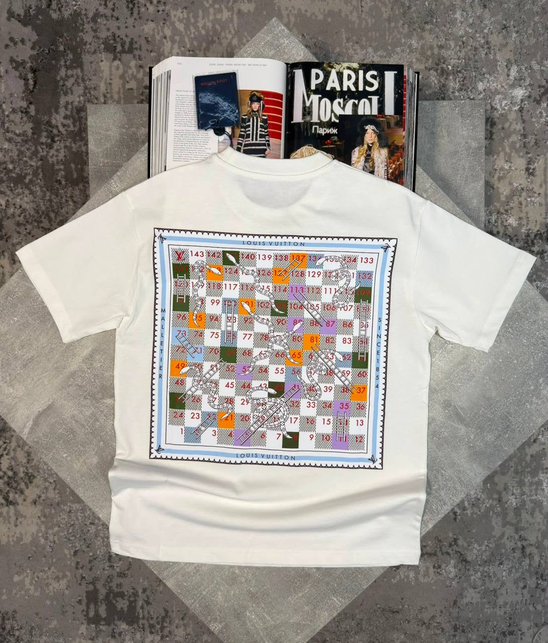 T SHIRT