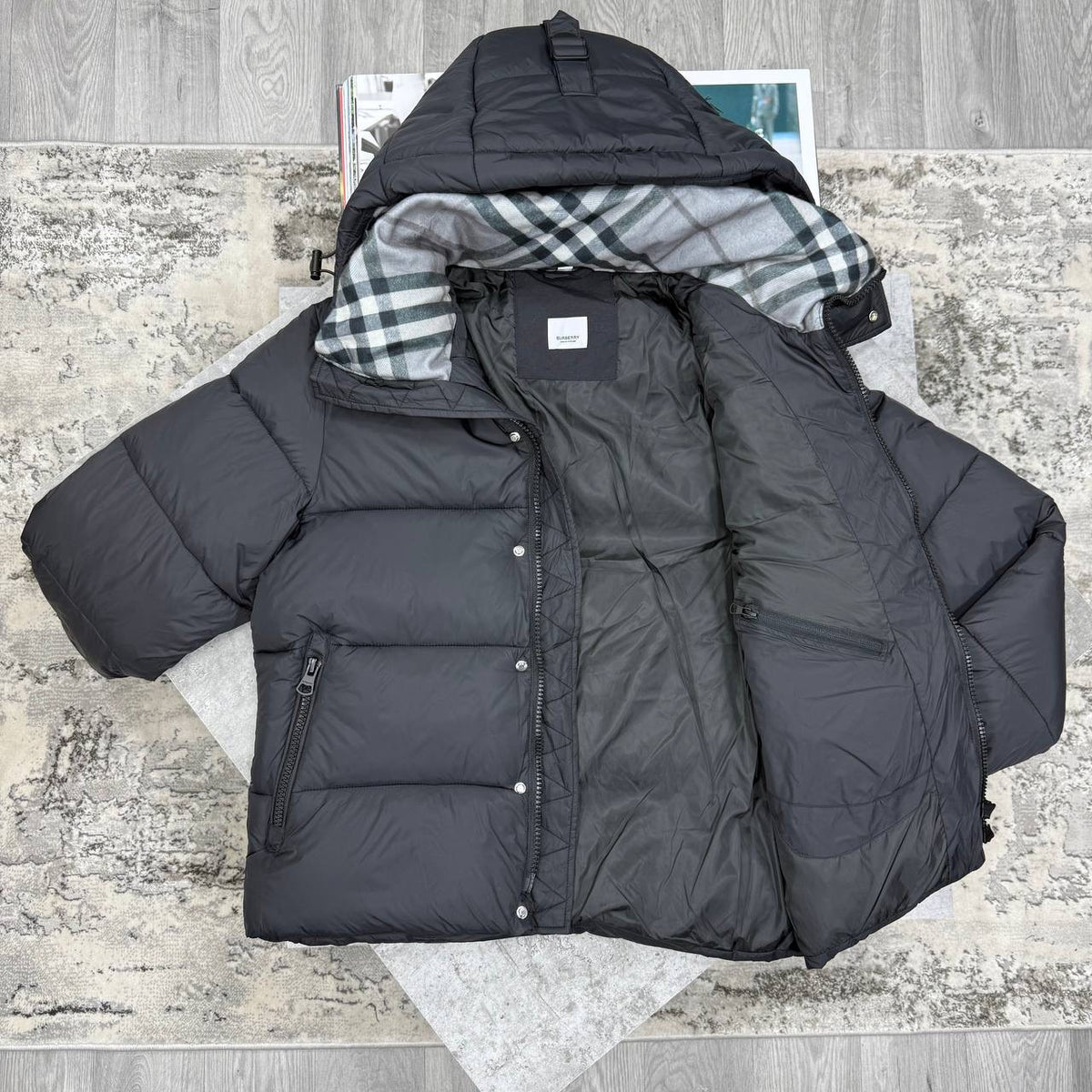 NEW SEASON JACKET