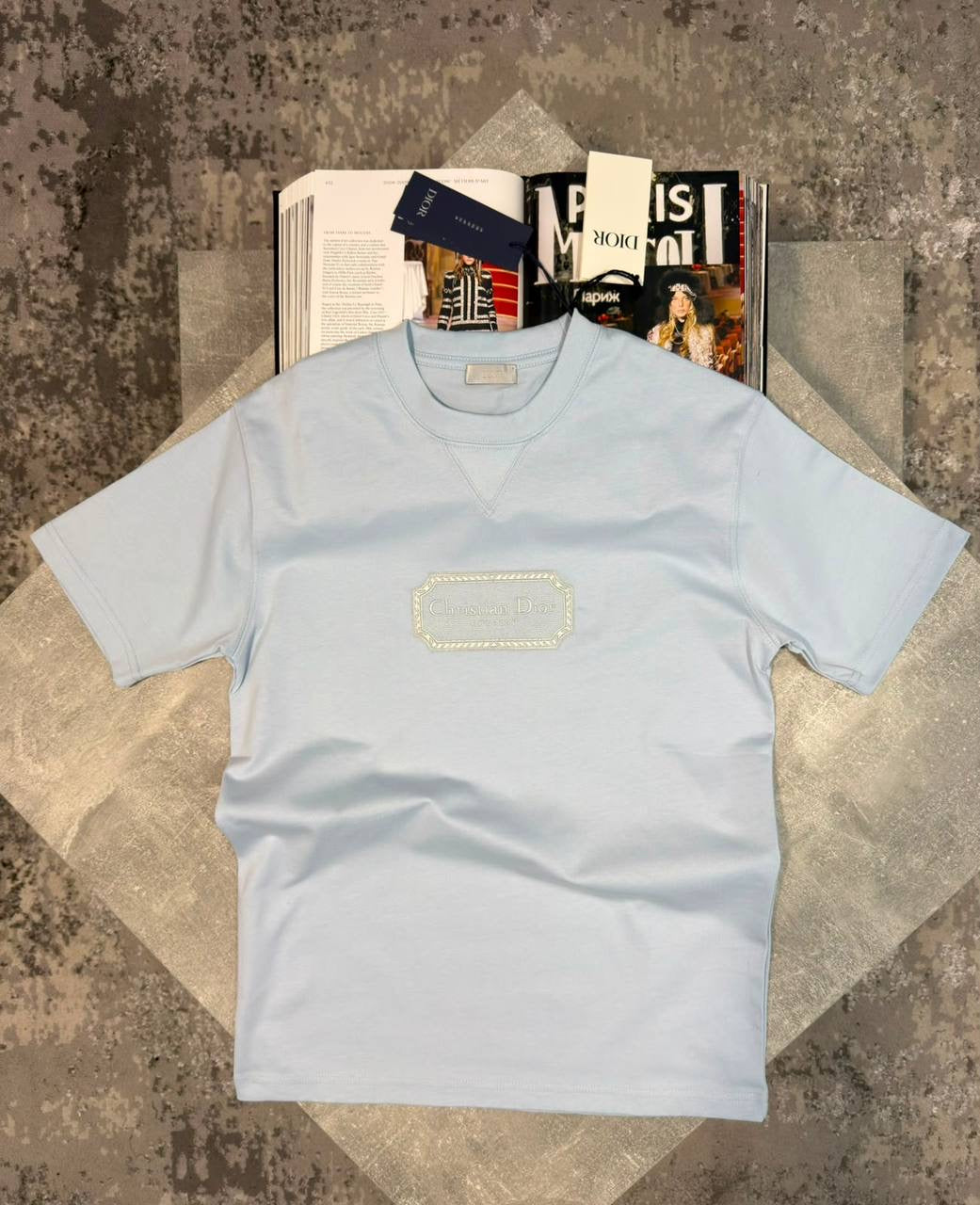 T SHIRT
