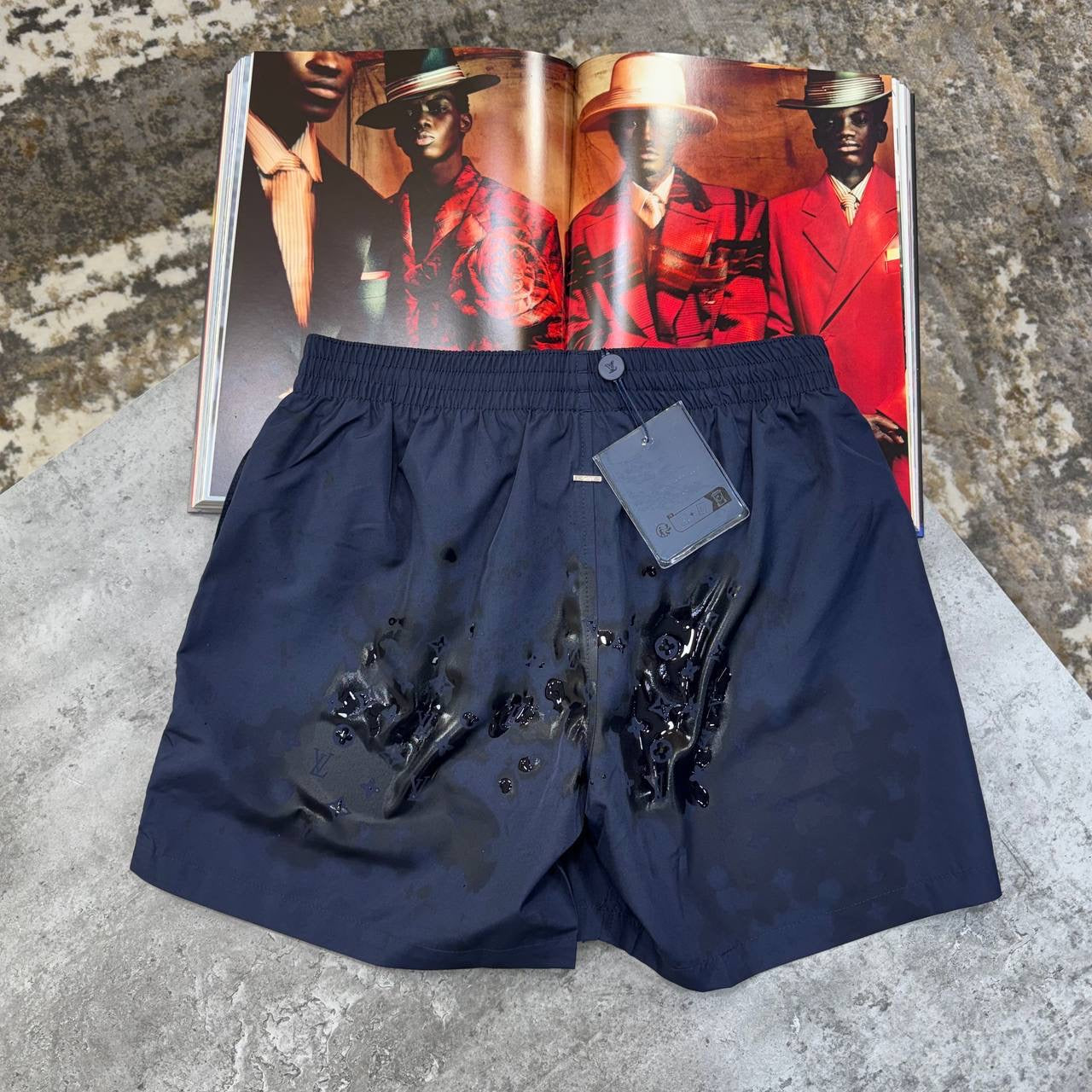 L-VEE SHORTS