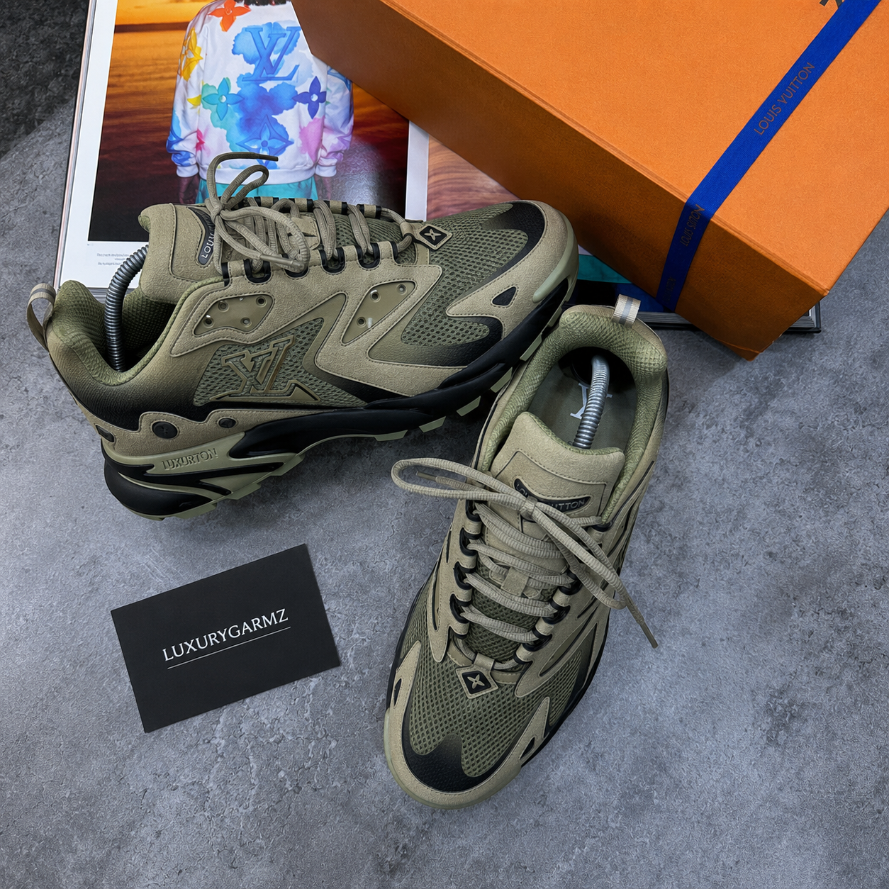 TRAINERS
