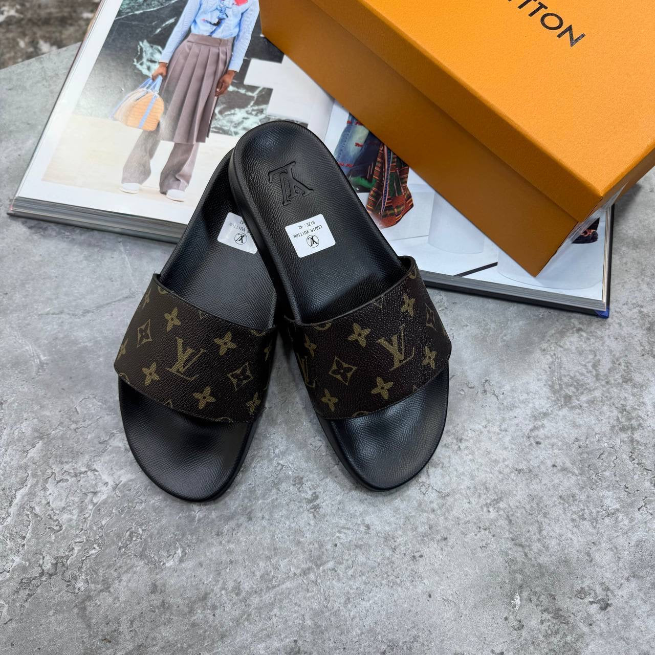 SLIDES