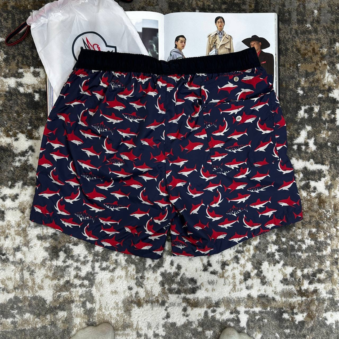 MNCLR SHARK SHORTS