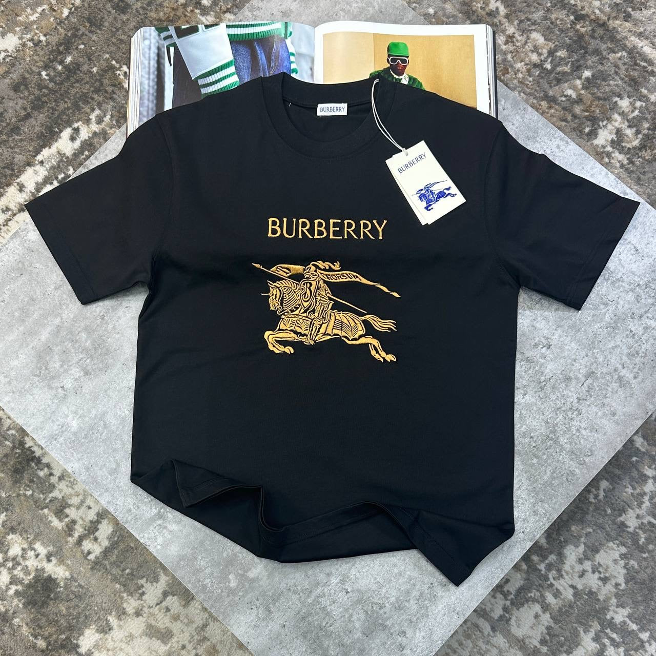 T SHIRT