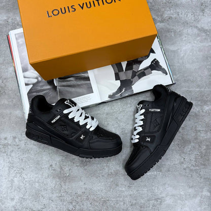 LVE - TRAINERS - BLACK