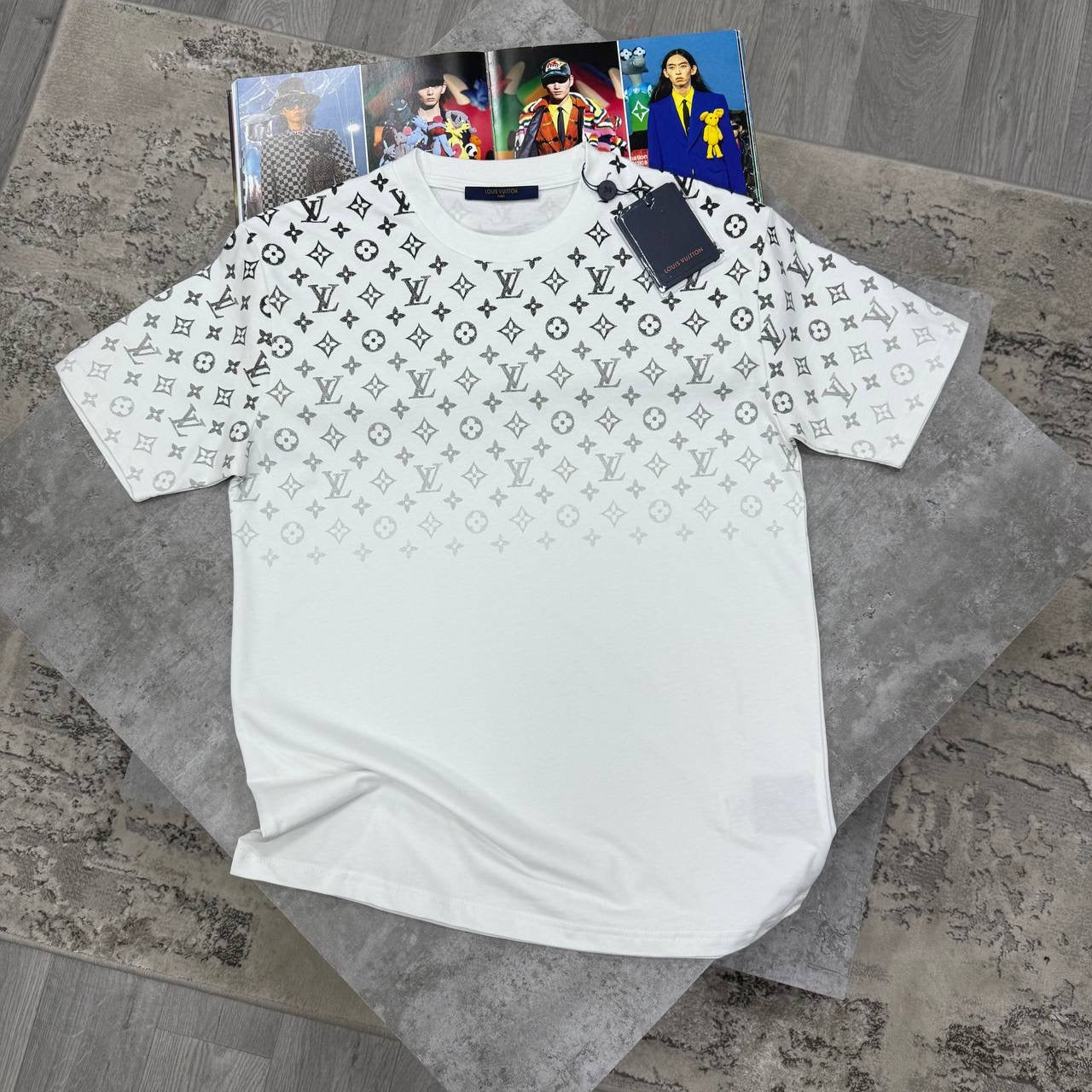 LV T SHIRT