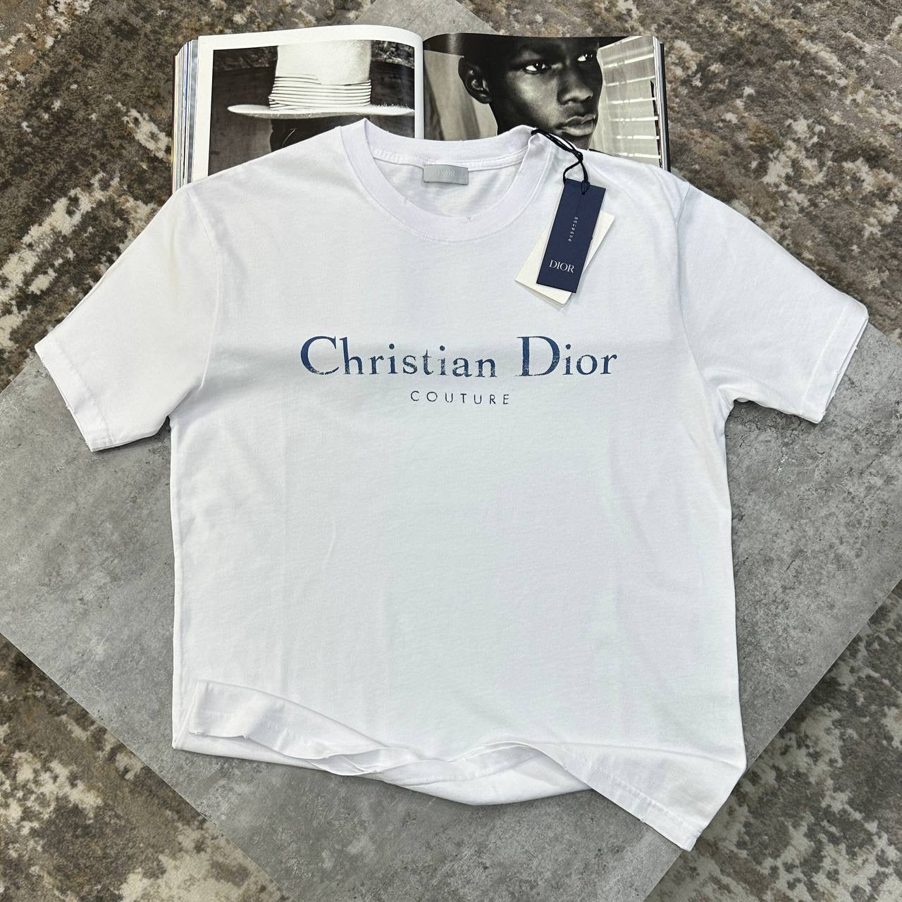 T SHIRT