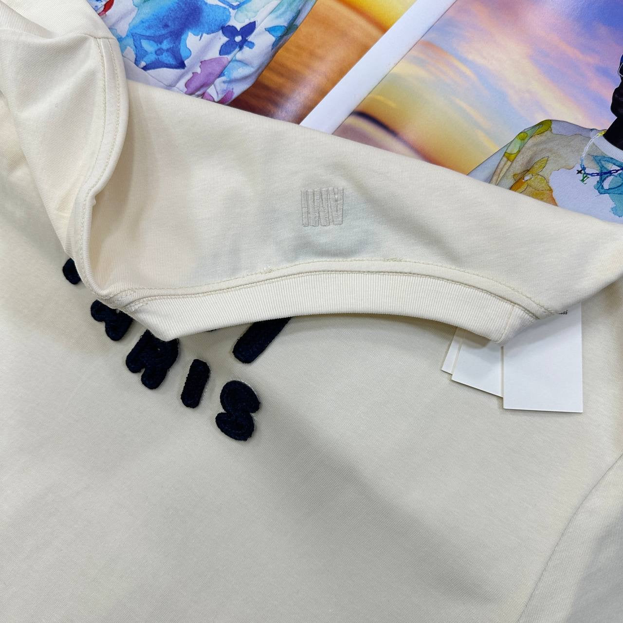 T SHIRT