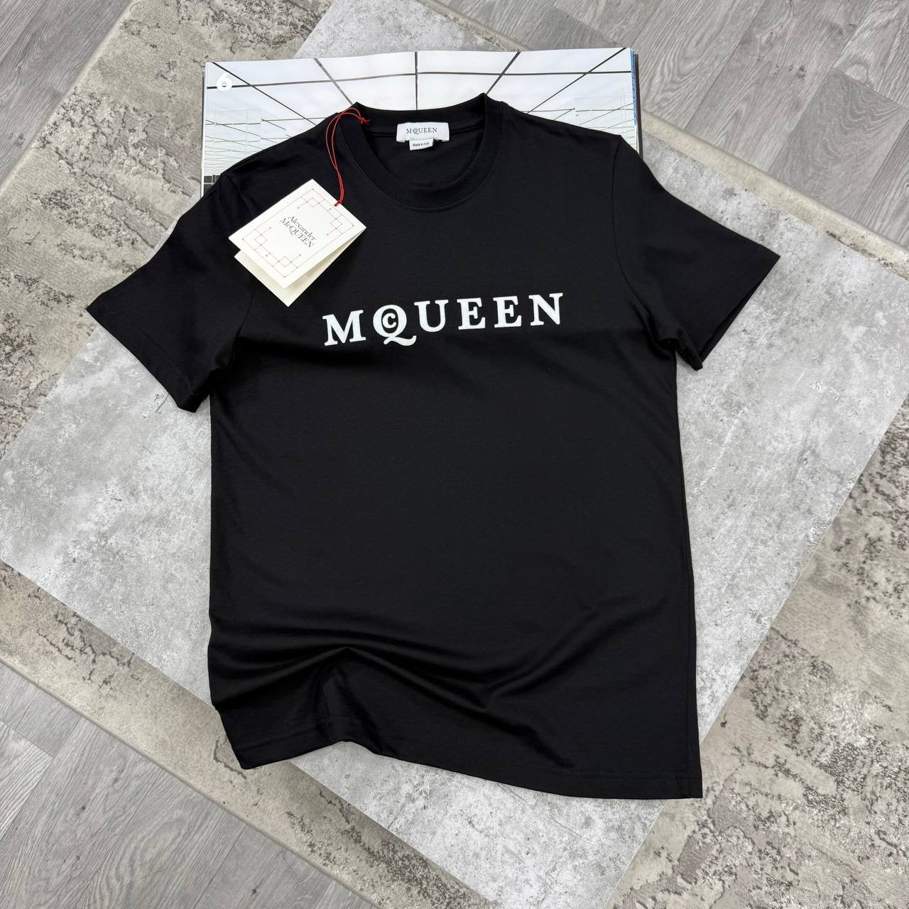 MCQUEEN T SHRT BLACK