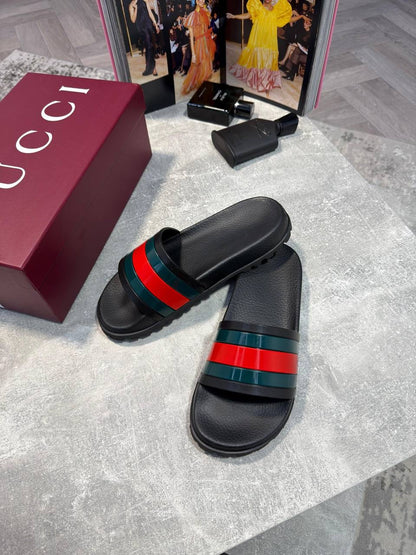 GUCCI SLIDES