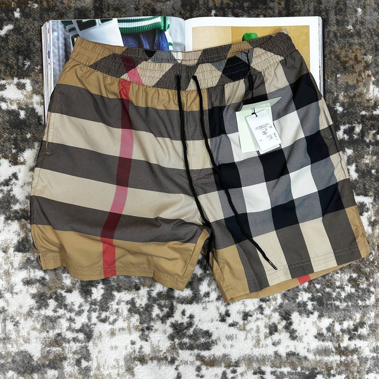 BRBRRY SET SHORTS & POLO