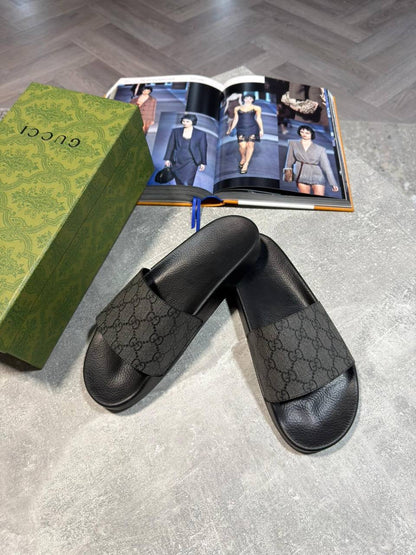 GUCCI SLIDES