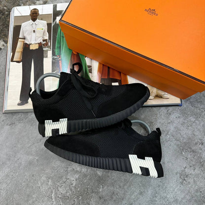 BOUNCING HRMS
