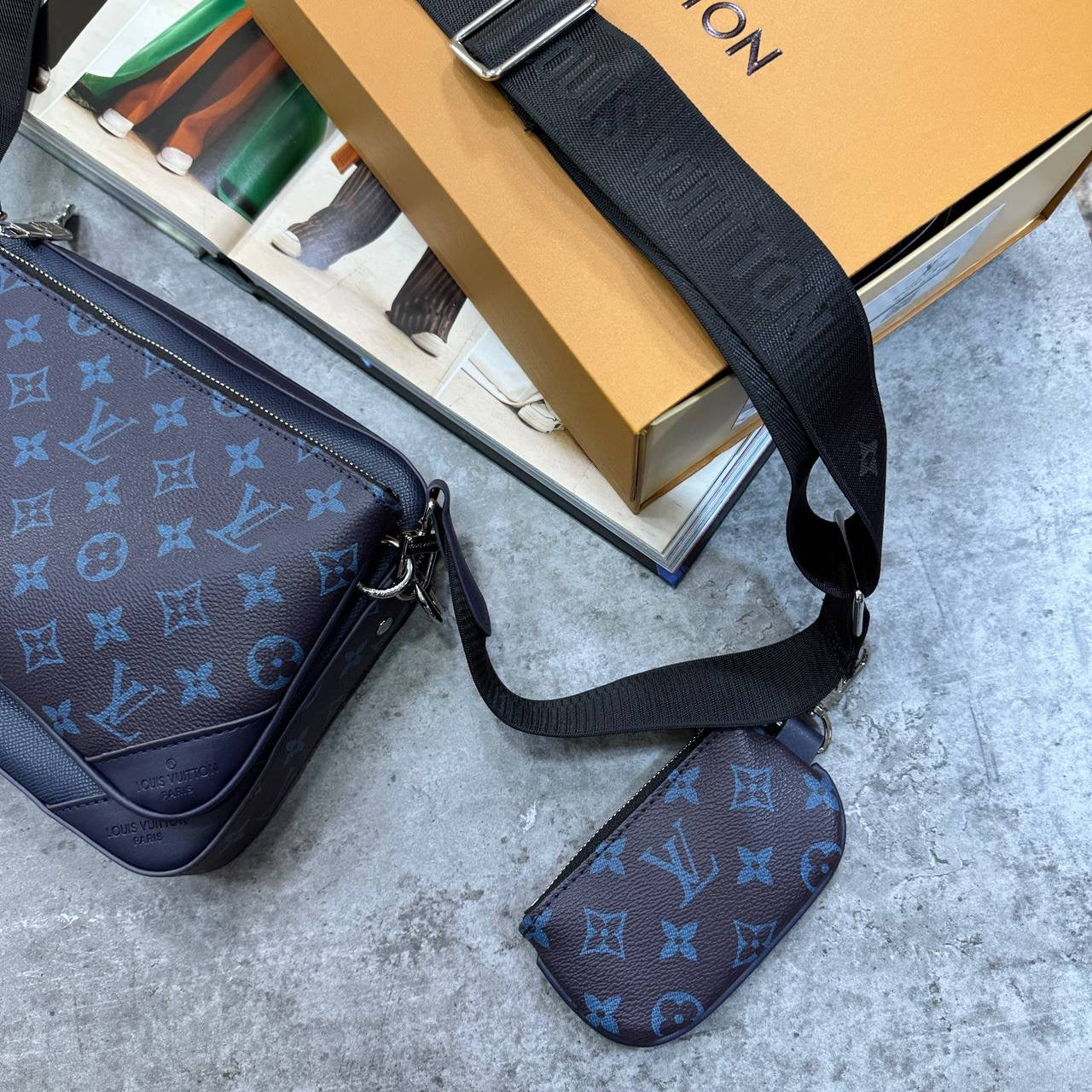 LV TRIO MESSENGER BAG