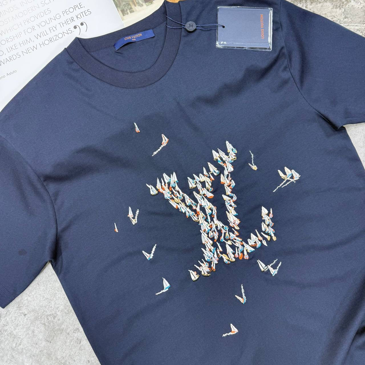 LV T SHIRT