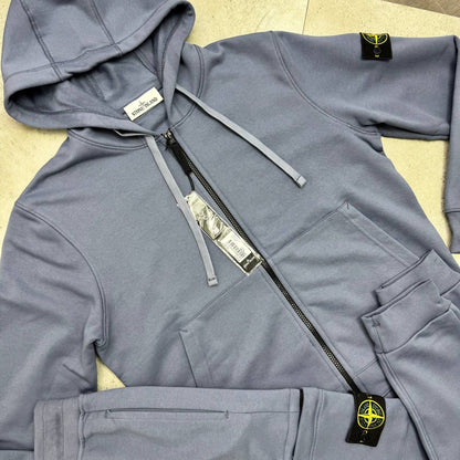 TRACKSUIT