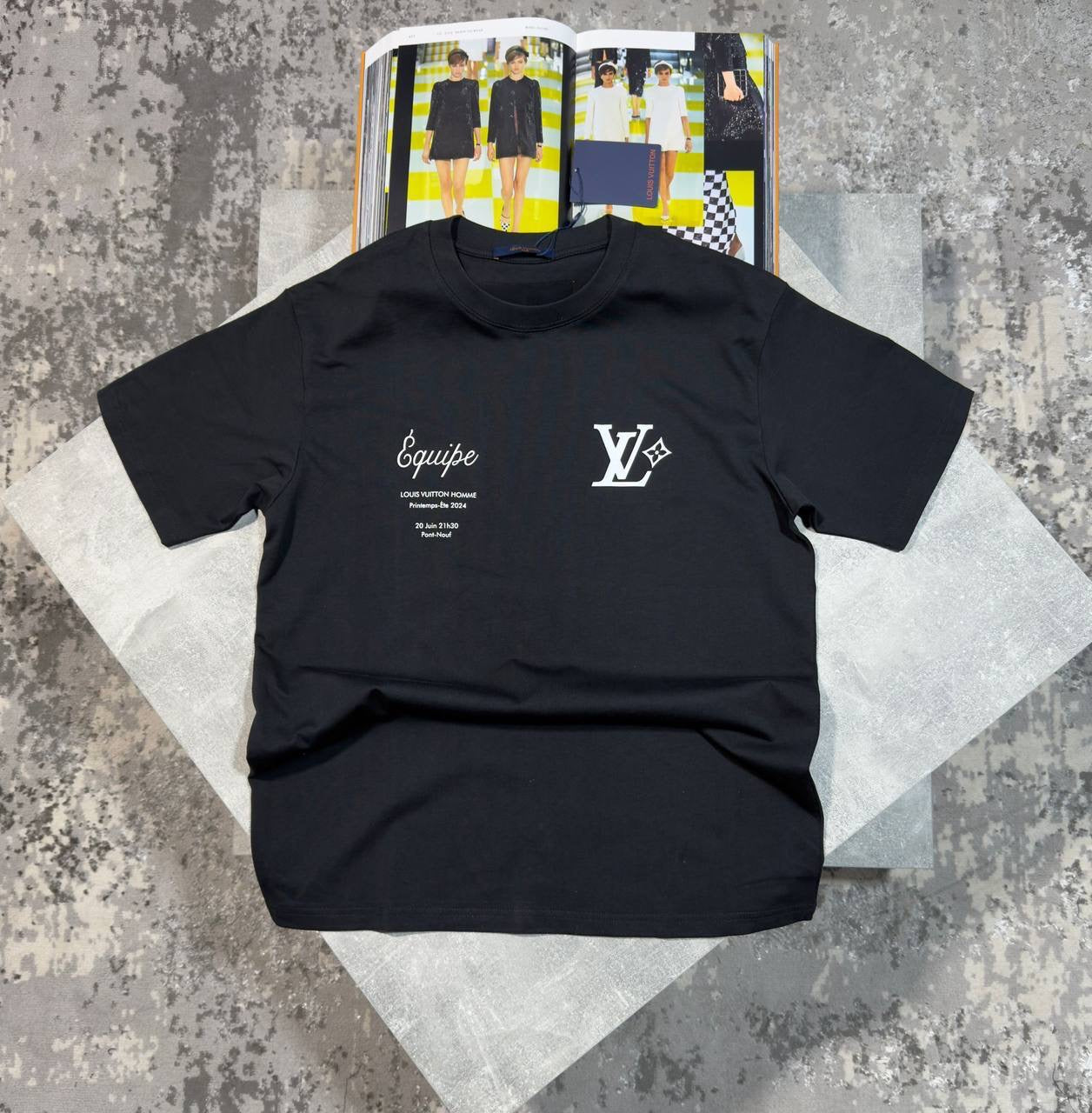 T SHIRT