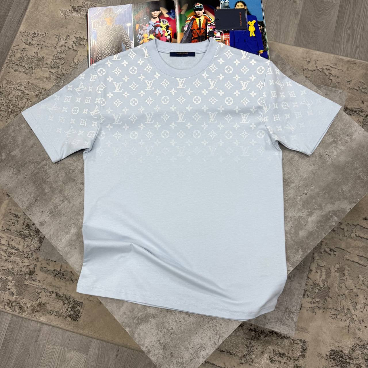LV T SHIRT
