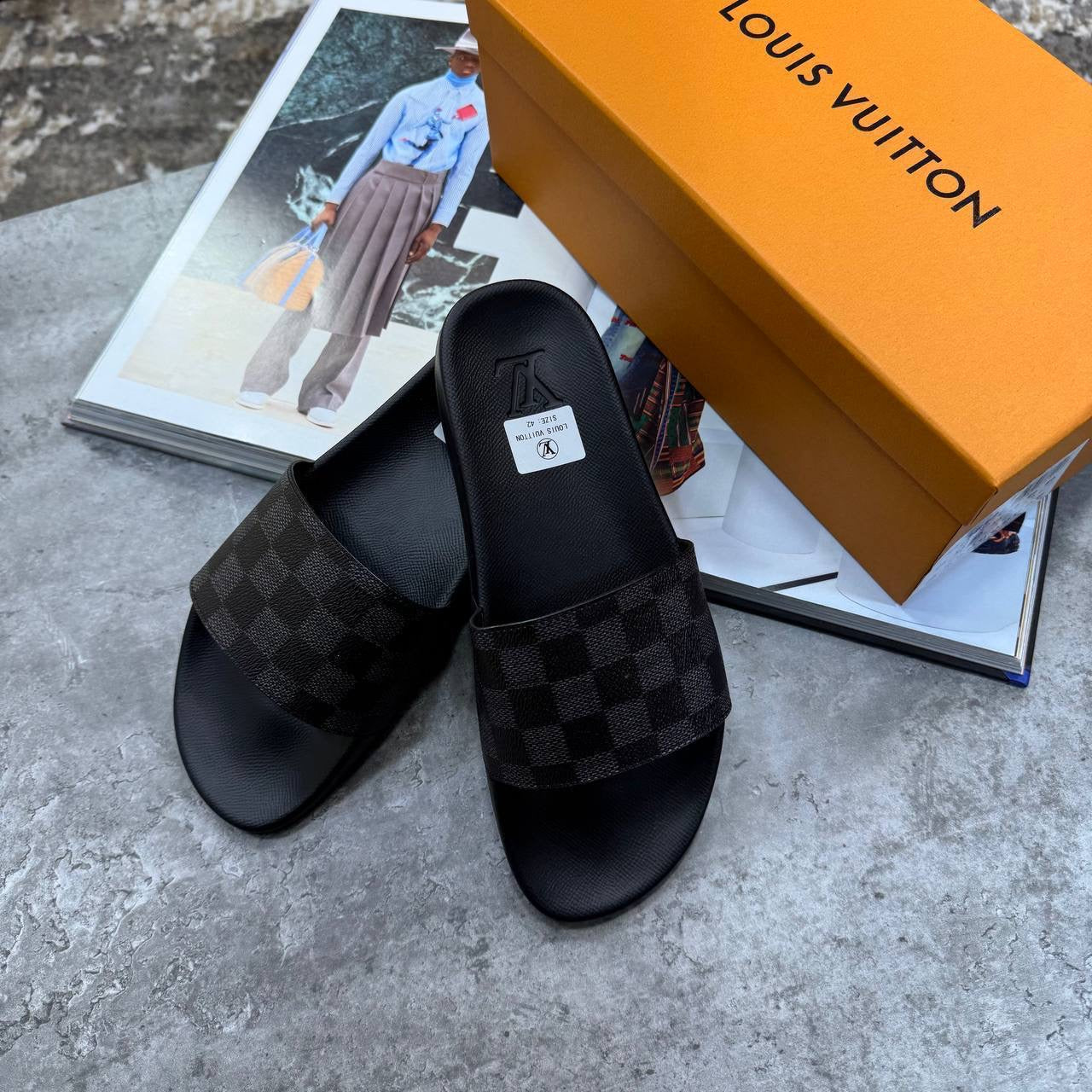 SLIDES