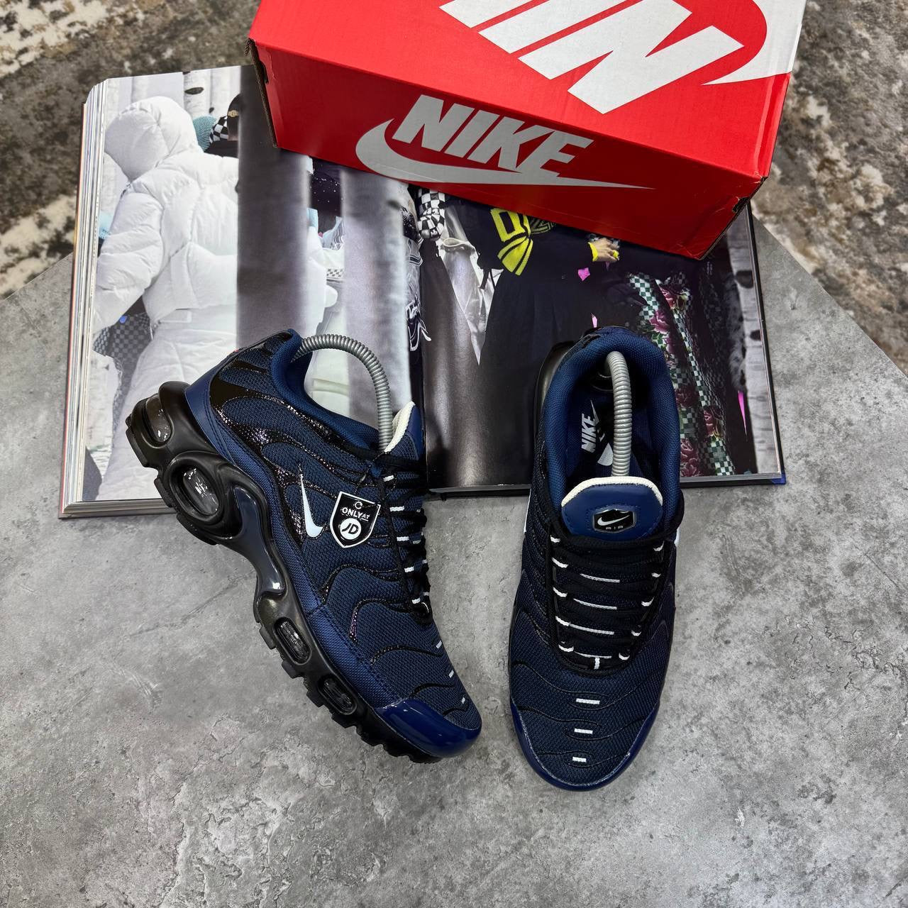TRAINERS