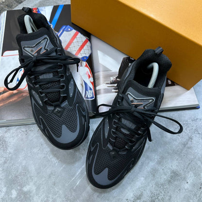 DESIGNER TRAINER