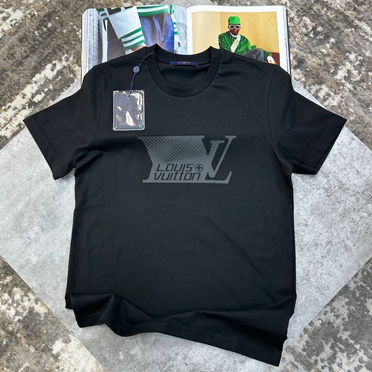 T SHIRT