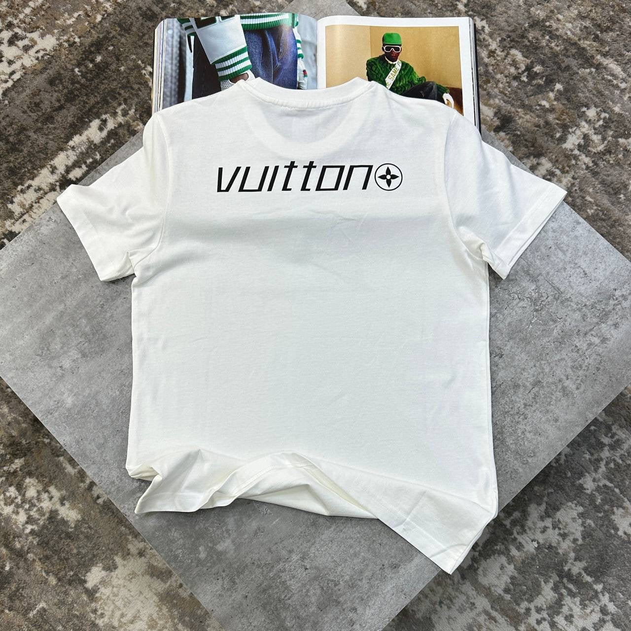 T SHIRT