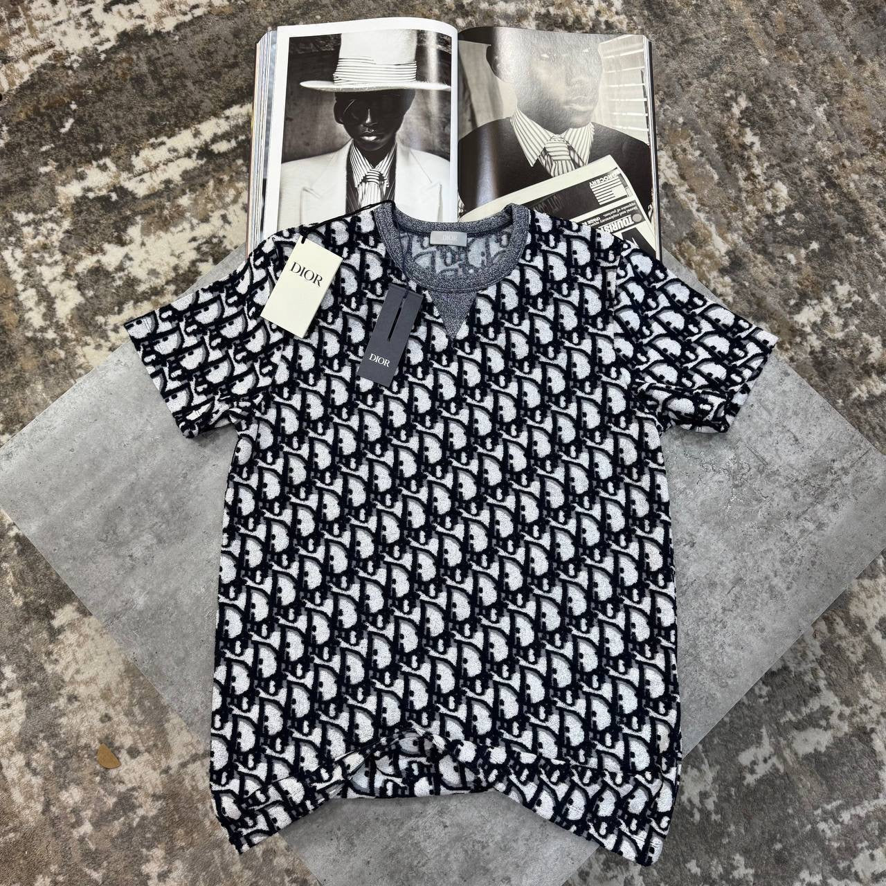 DESIGNER T SHIRT