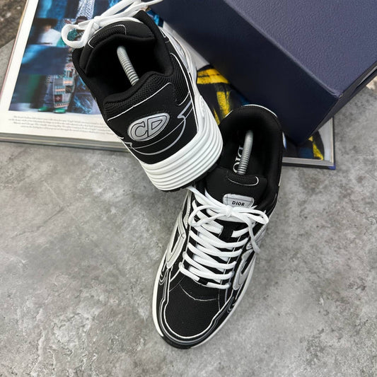 B30 TRAINERS - BLACK & WHITE