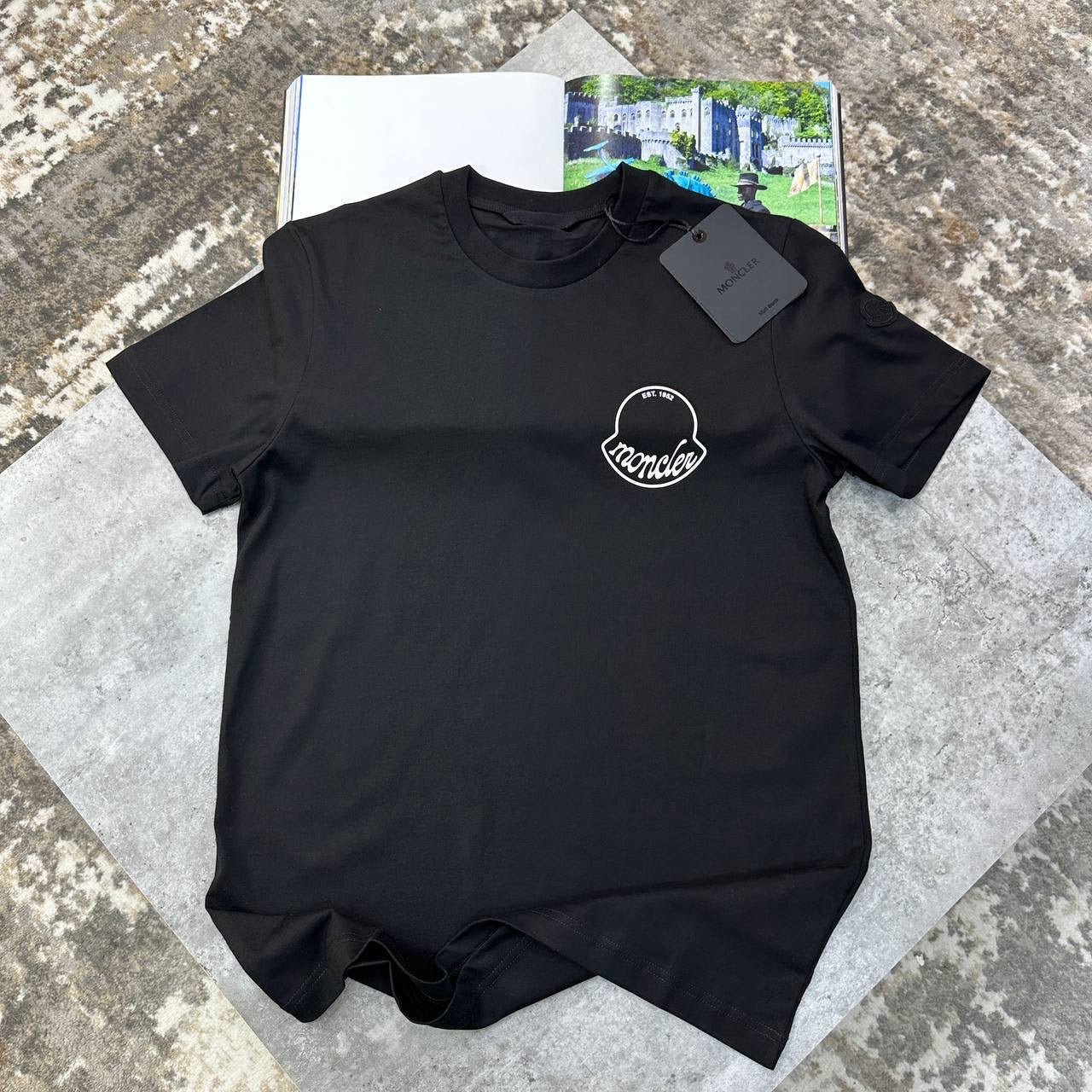 T SHIRT
