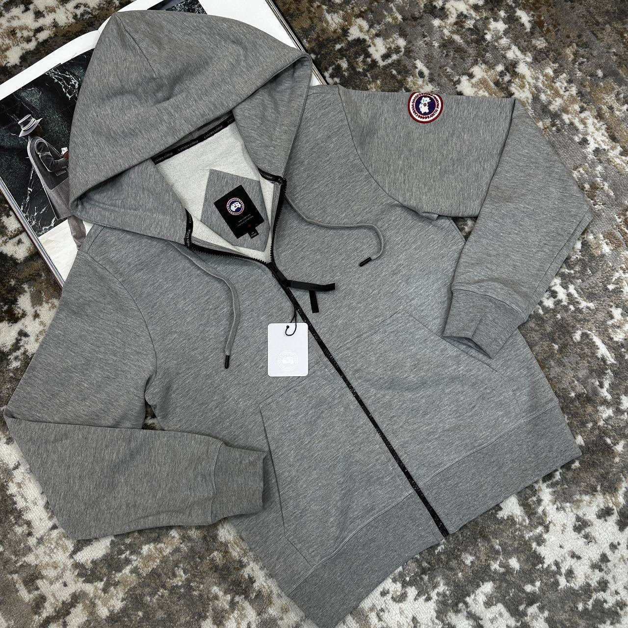TRACKSUIT