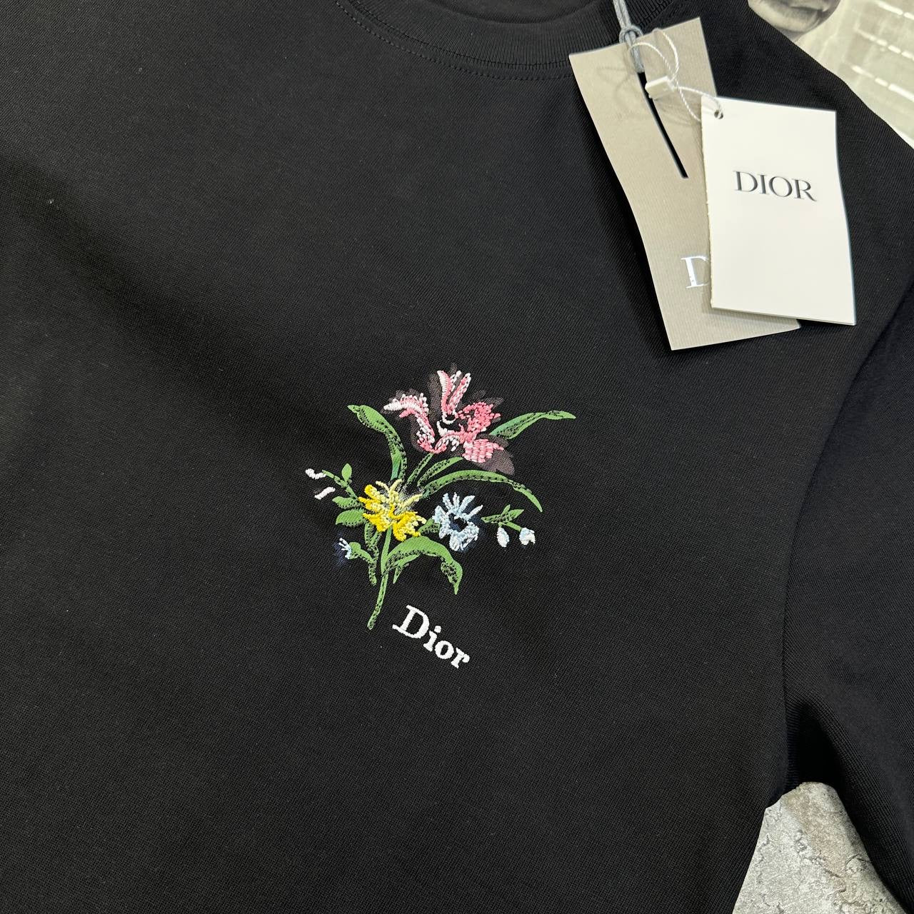 DESIGNER T SHIRT
