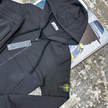 TRACKSUIT