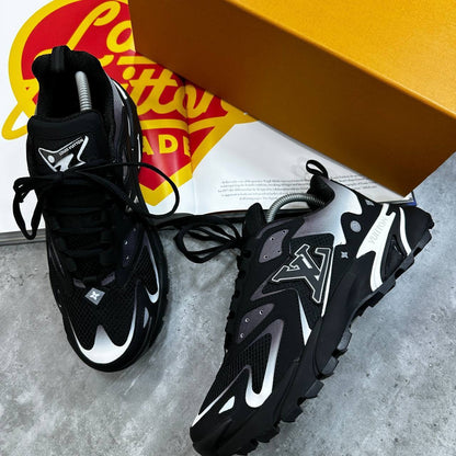 DESIGNER TRAINER