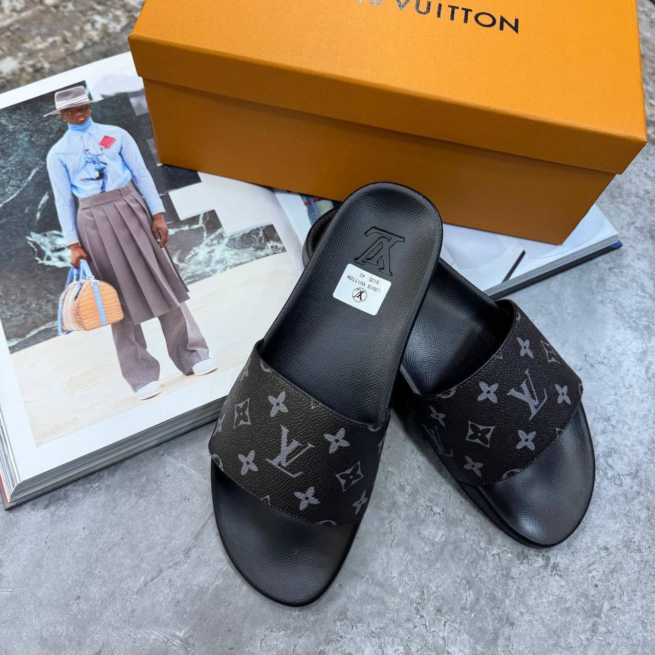 SLIDES