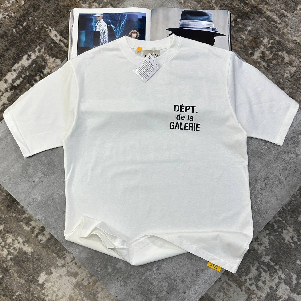T SHIRT