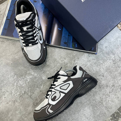 B30 TRAINERS - WHITE & BROWN