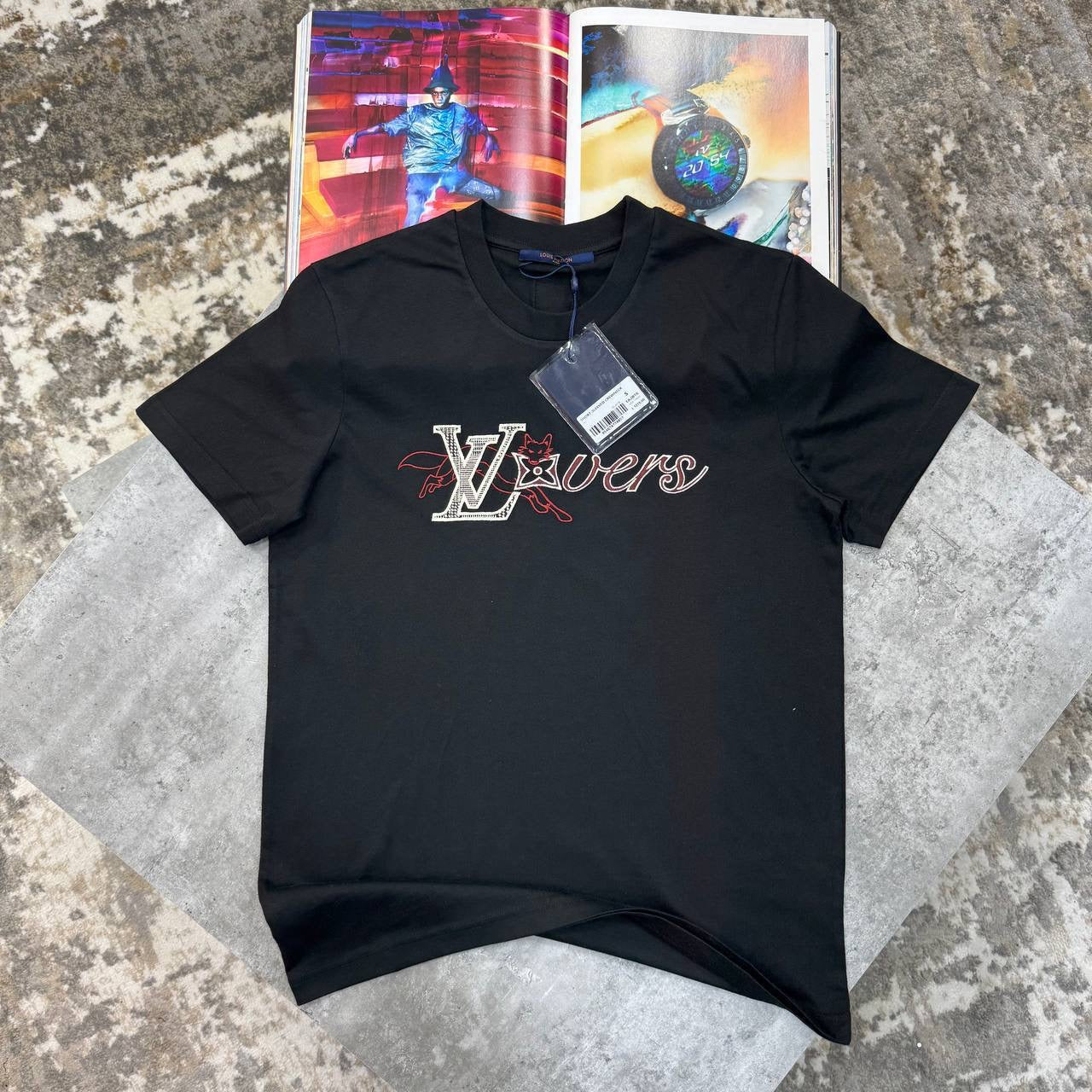 T SHIRT