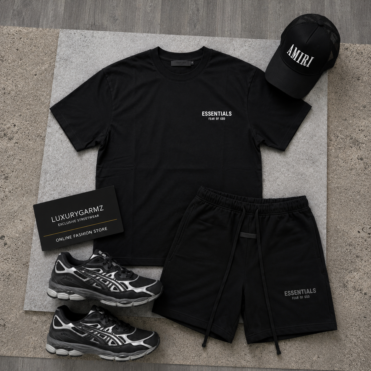 ESSENTIAL SET