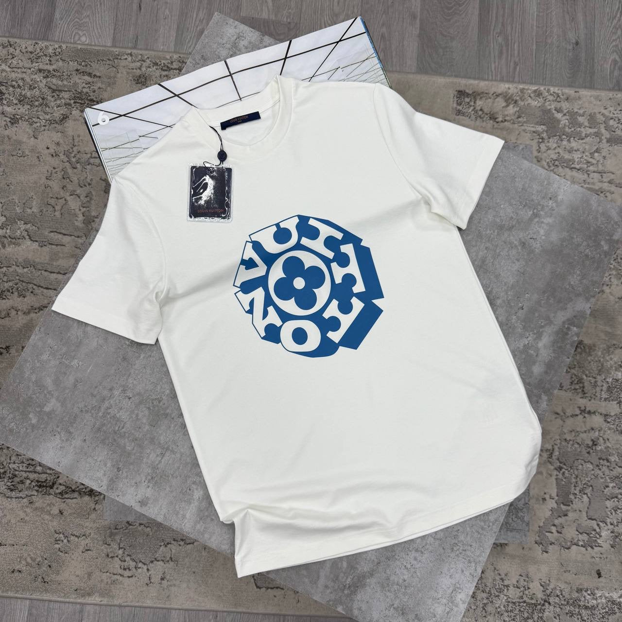 LV T SHIRT