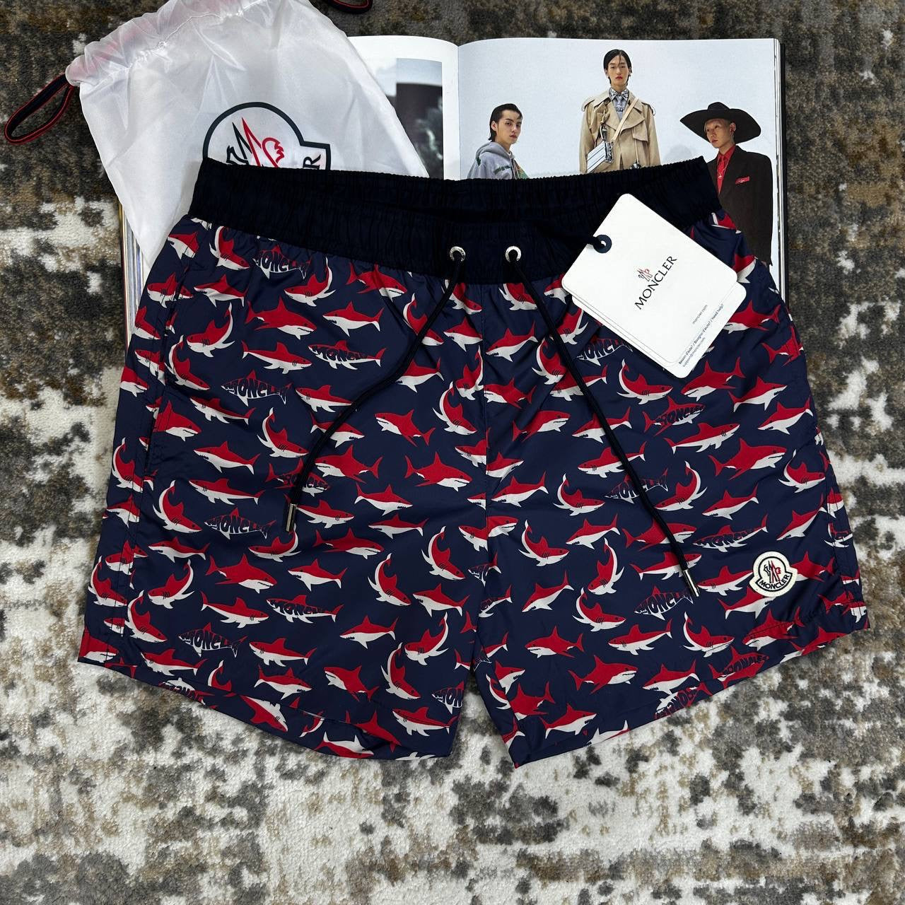 MNCLR SHARK SHORTS